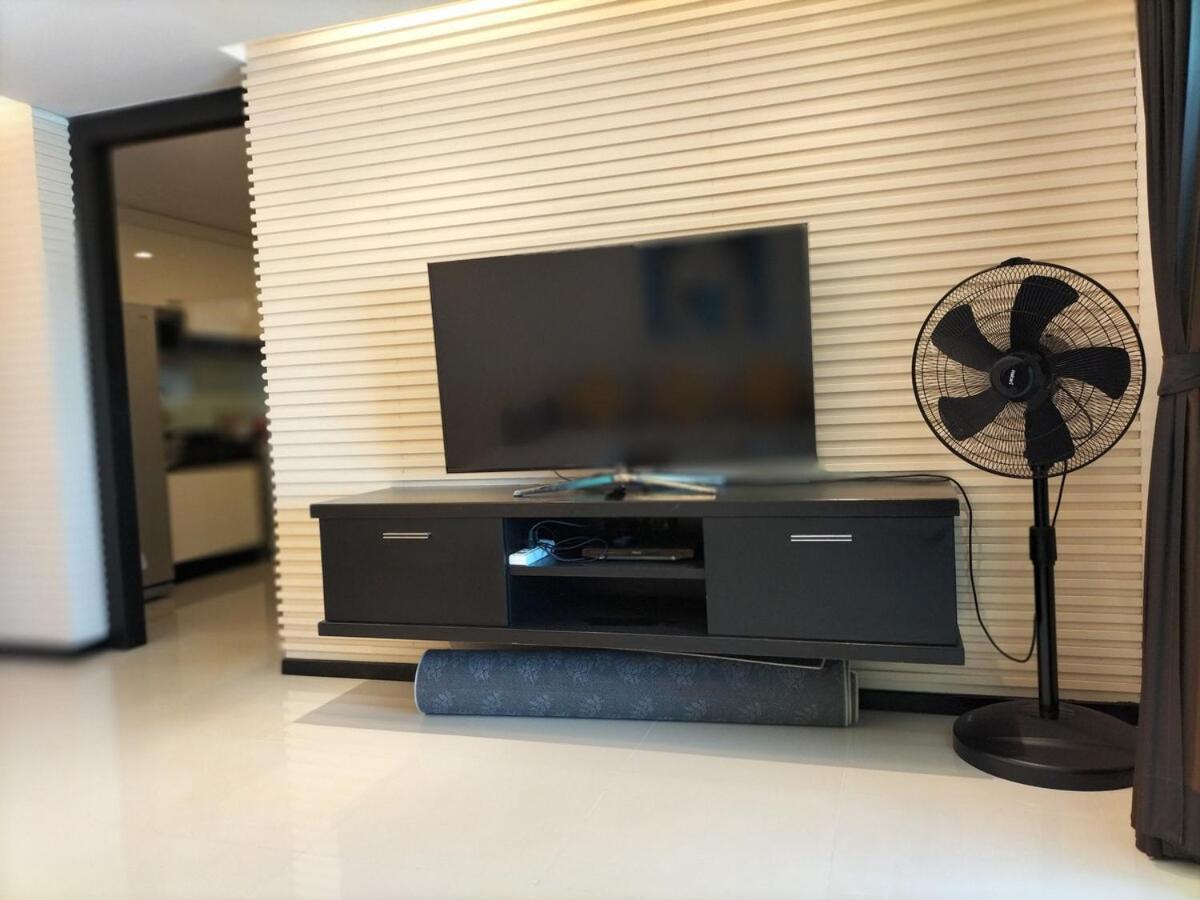 Modern 2-Bedroom Condo In Kamala Near The Beach 외부 사진
